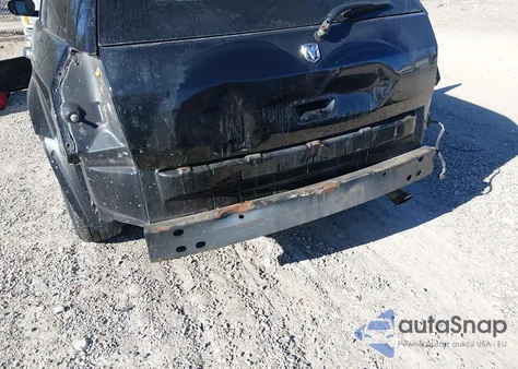 2005 Dodge Magnum Se z USA, uszkodzony, nr VIN 2D4FV48V85H606977